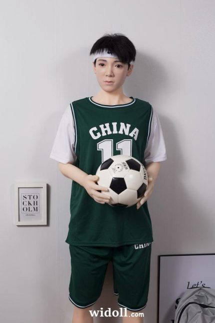 Fille Regarde Un Mec Baiser Une PoupéE Sexuelle - Lindie