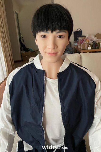 Fille Ayant Des Relations Sexuelles Avec Une PoupéE RéElle - Lezlie