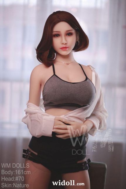 Je N'Arrive Pas À Jouir Avec Une PoupéE Sexuelle - Nancie