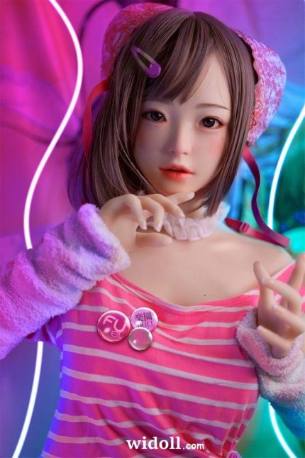 Jessica Ryan ReçOit Une PoupéE Sexuelle - Lizzy