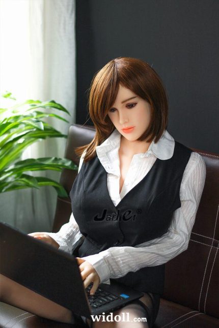 Un Mec Fait L'Amour Avec Une PoupéE Olaf - Nakita