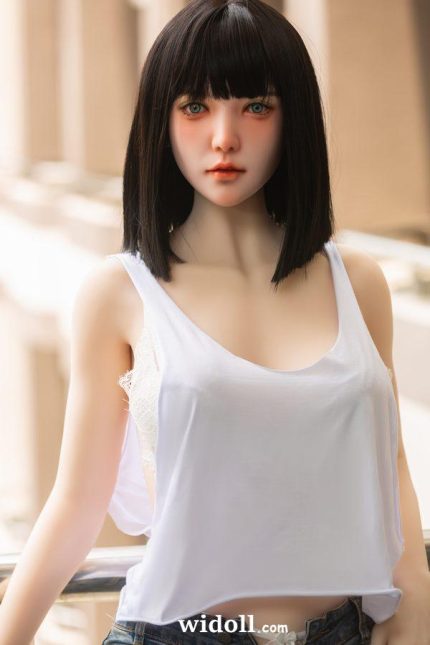 La DernièRe PoupéE Sexuelle D'Ellie Dans - Roxie