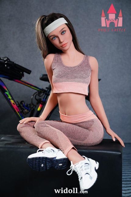 Une Fille Baise Une Vraie PoupéE Sexuelle - Martita