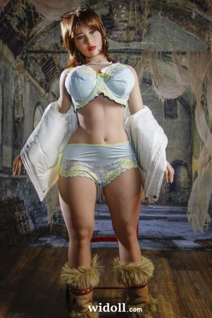 Levrette Avec Une PoupéE Sexuelle - Gates