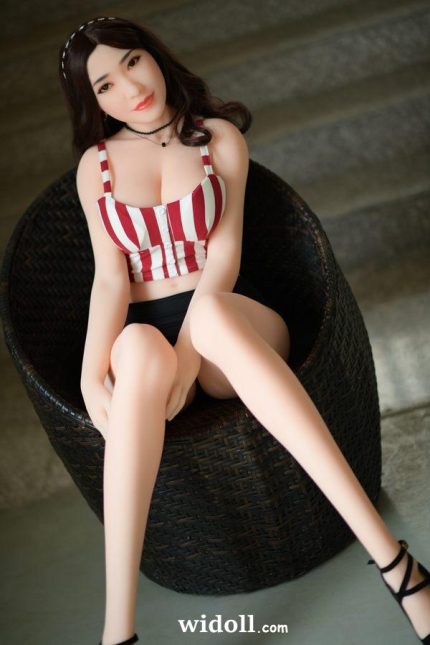 PoupéEs Sexuelles De L'HôTel Transylvanie - Venita