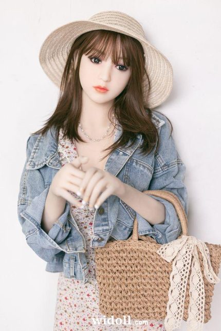 Quelle Est L'éLasticité Du Vagin D'Une PoupéE Sexuelle - Irina