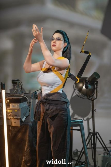 J'Ai Besoin D'Aide, Je PossèDe Une PoupéE Sexuelle - Aarya