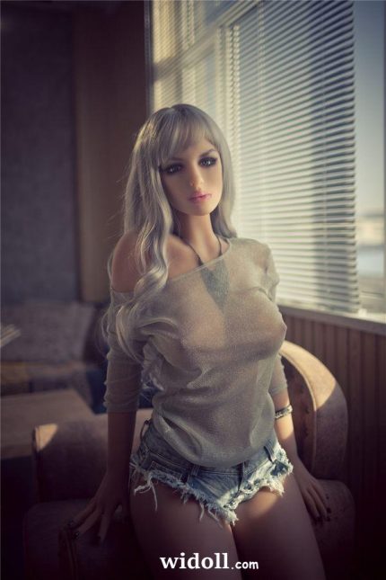 Bite LéGèRement BrûLéE AprèS Une PoupéE Sexuelle - Sioux