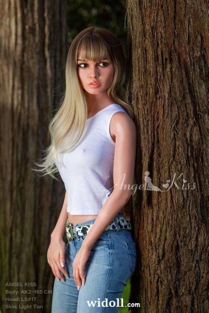 Nettoyage Des PoupéEs Sexuelles À Vagin Fixe - Blisse