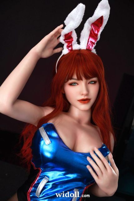 Plusieurs Mecs Utilisent Une Seule PoupéE Sexuelle - Aurilia