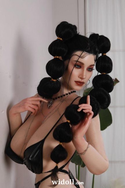 Femme Japonaise Utilisée Comme Poupée Sexuelle - Dorotea