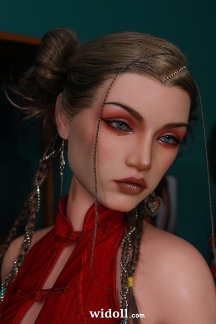 Poupée Sexuelle À Petite Poitrine Plate - Demeter