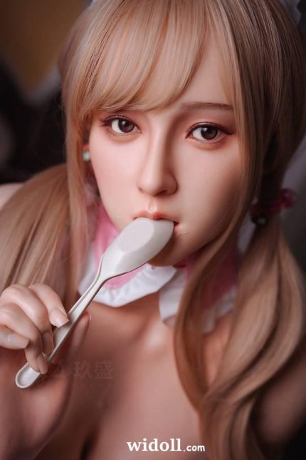 Les Poupées Sexuelles Chinoises S'améliorent - Anjelica