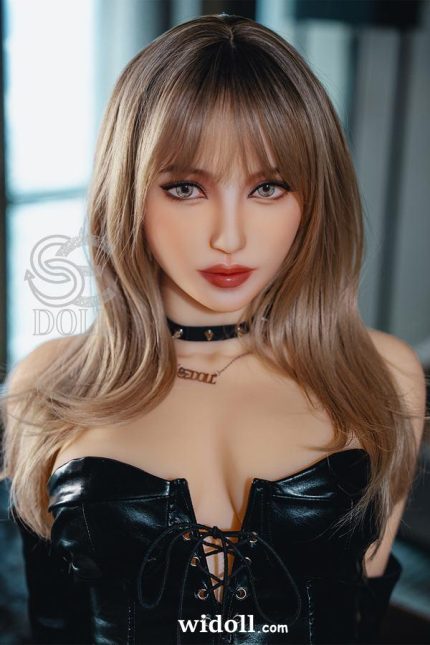 Bodybuilder Qui A Épousé Une Poupée Sexuelle - Georgann